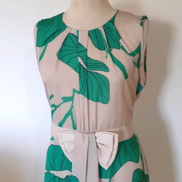 Gabriella Frattini Size 14 Floral Green Cream Dress Like New Condition - Picture 2 of 9